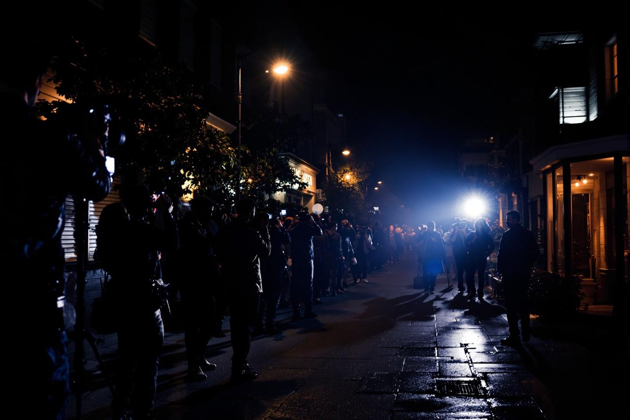 某顶流明星被曝私下行为不检点,多名知情人士爆料细节震惊网友